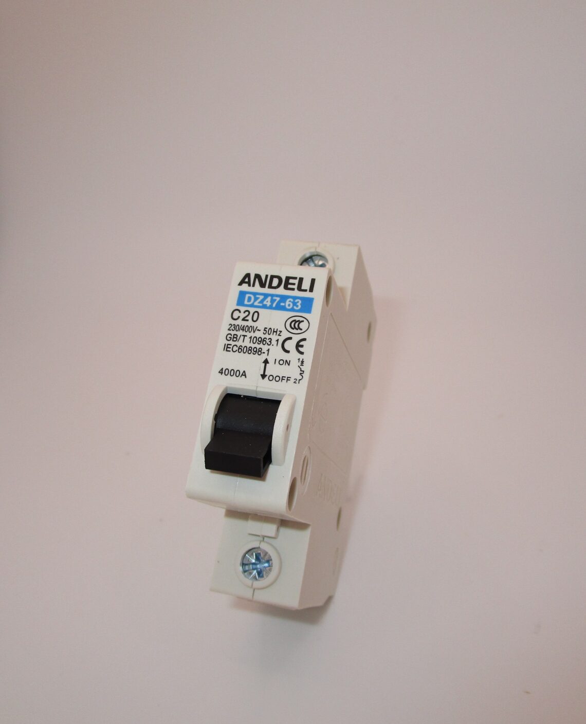 ANDELI DZ47-63 Miniature Circuit Breaker 1P-C20A