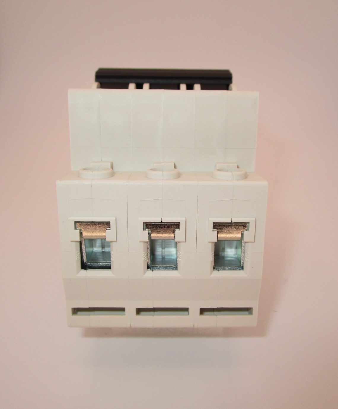 ANDELI DZ47-63 Miniature Circuit Breaker 3P-C40A - Image 4