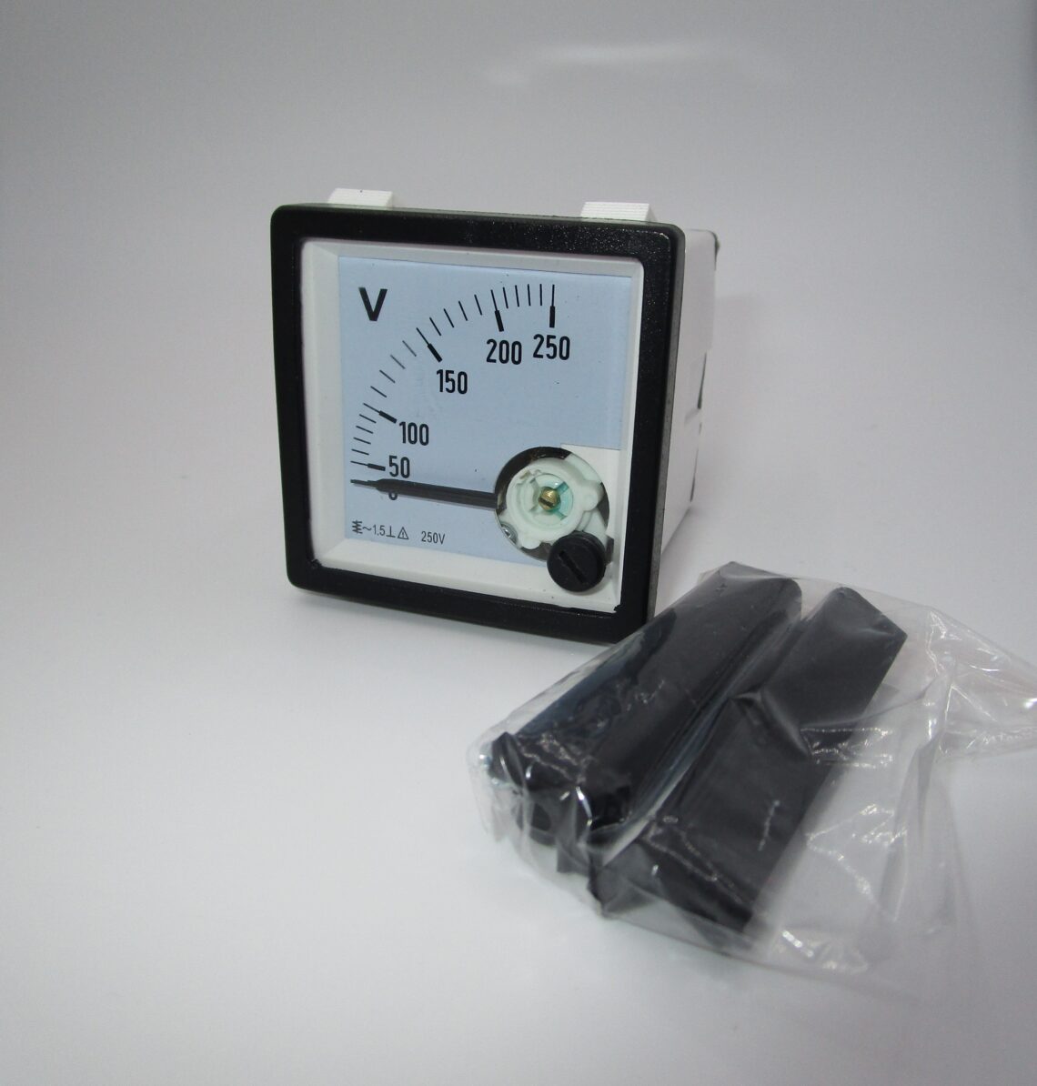 ANDELI Voltage panel meter AC 250V AM 48 - Image 3
