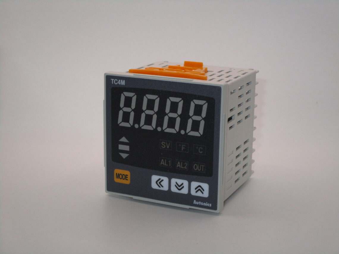 AUTONICS TC4M-24R