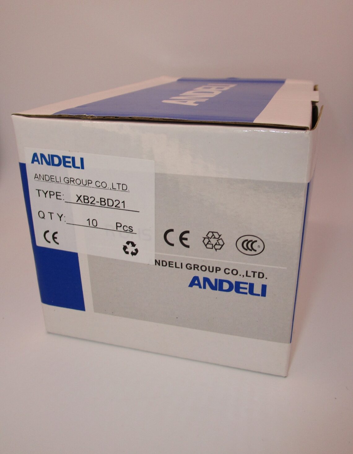 ANDELI 22mm Black Selector 2 position latching XB2BD21 - Image 4