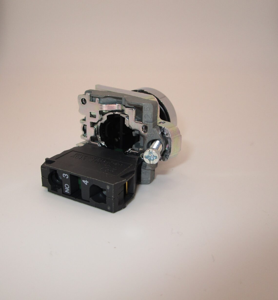 ANDELI 22mm Green Push Button XB4BA31 Spring Return - Image 5