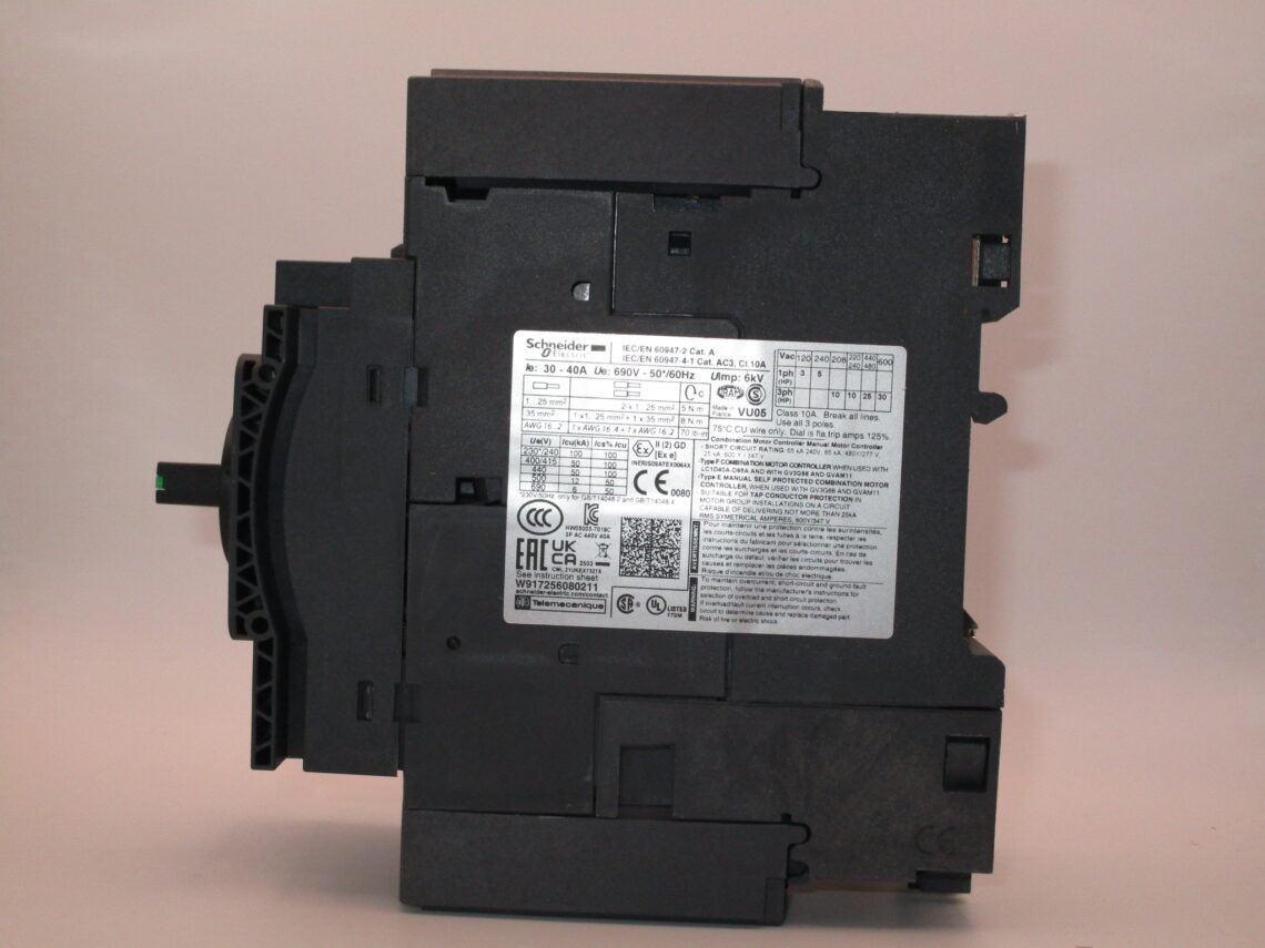 SCHNEIDER GV3P40 Thermal Magnetic Circuit Protector 30-40 A - Image 3