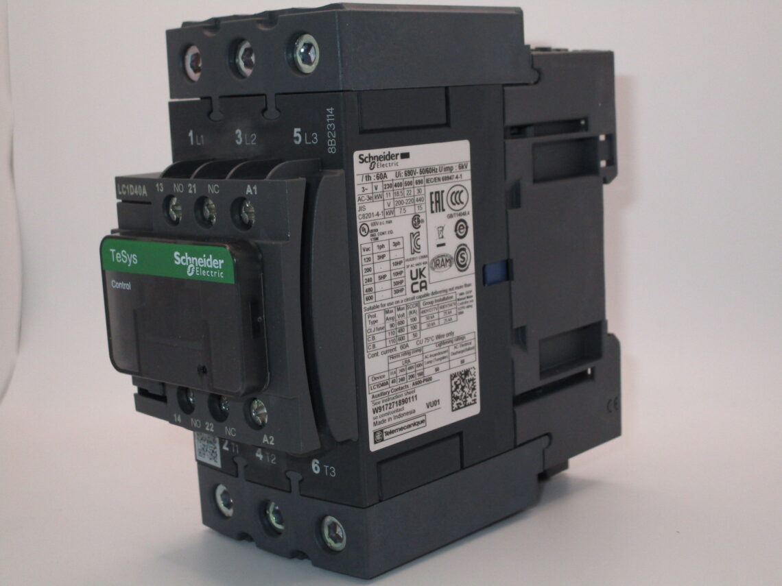 SCHNEIDER LC1D40AB7 Contactor - Image 4