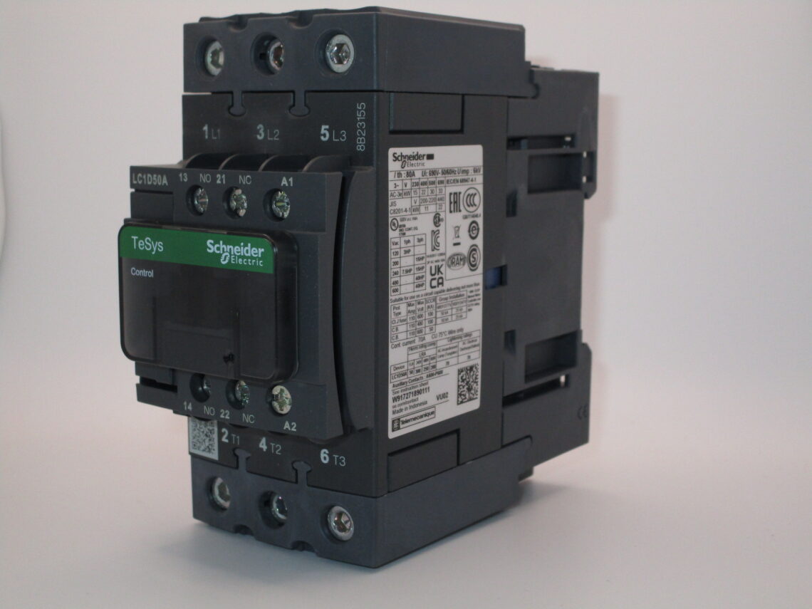 SCHNEIDER LC1D50AR7 Contactor