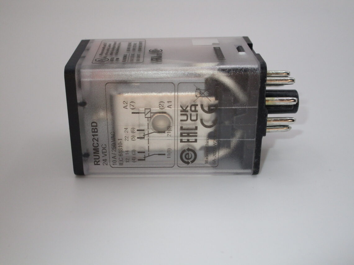 SCHNEIDER RUMC21BD plug in relay - Image 3