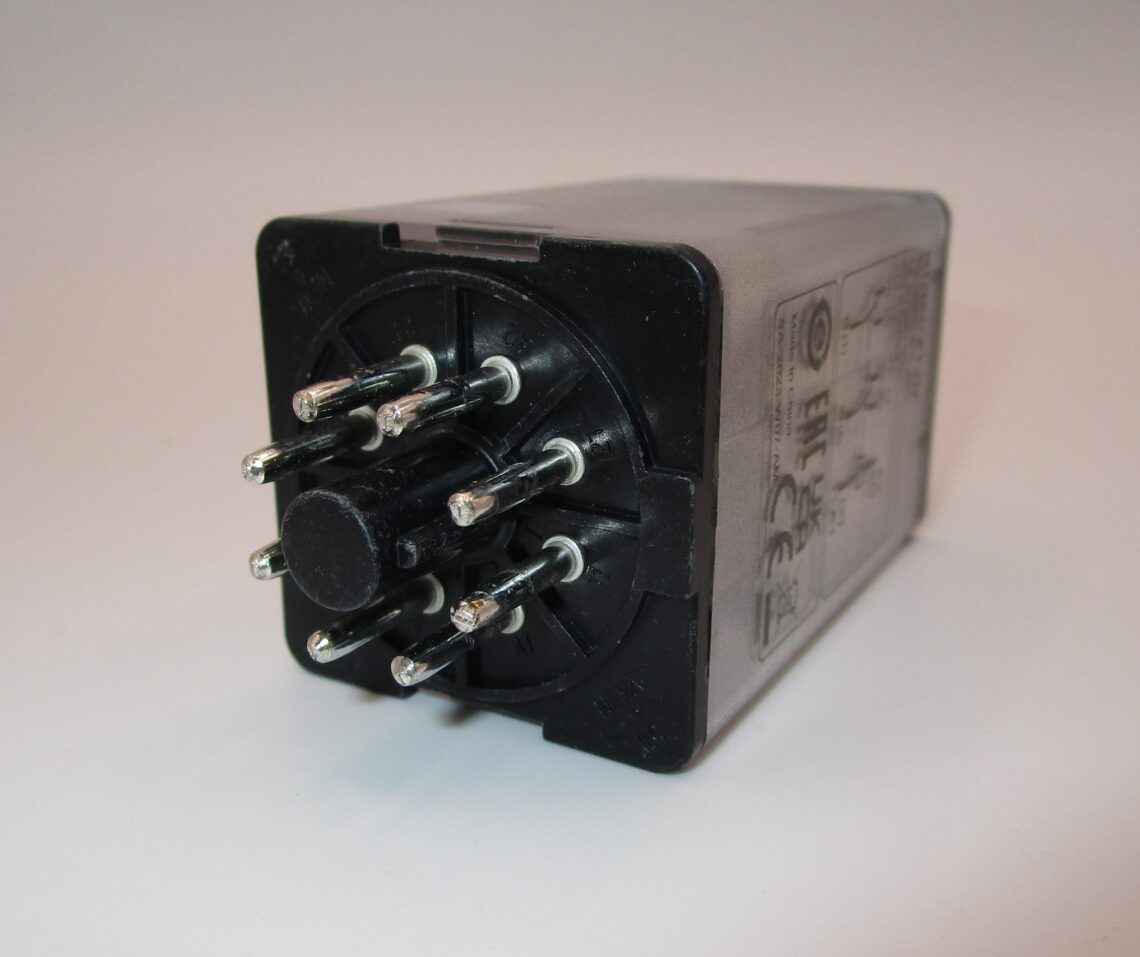 SCHNEIDER RUMC21JD plug in relay - Image 5