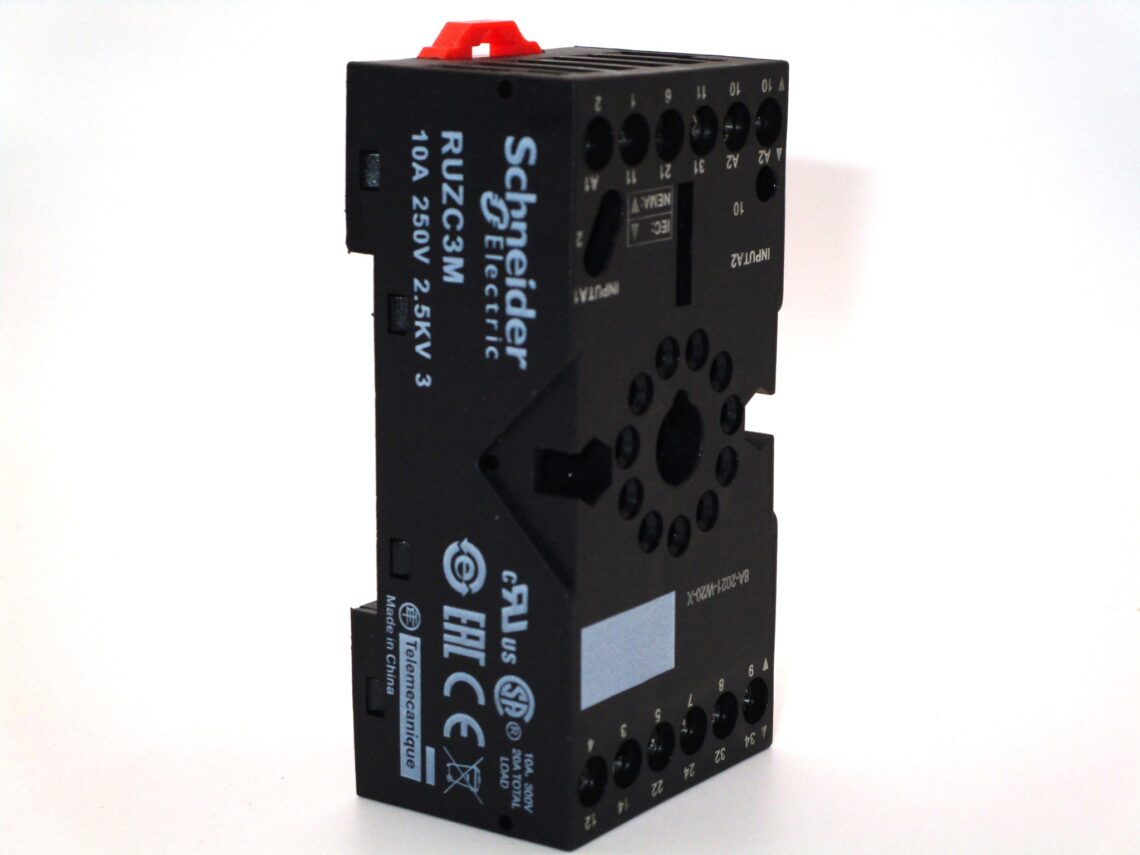 SCHNEIDER RUZC3M Socket