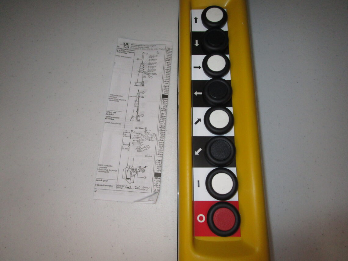 SCHNEIDER XACA871 Pendant Control Station - Image 2