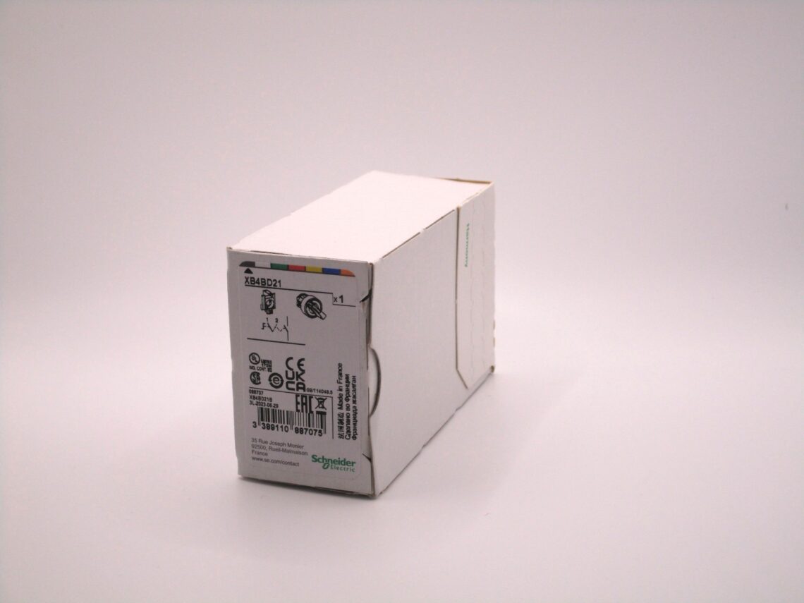 SCHNEIDER XB4BD21 Harmony 22mm BLACK selector switch