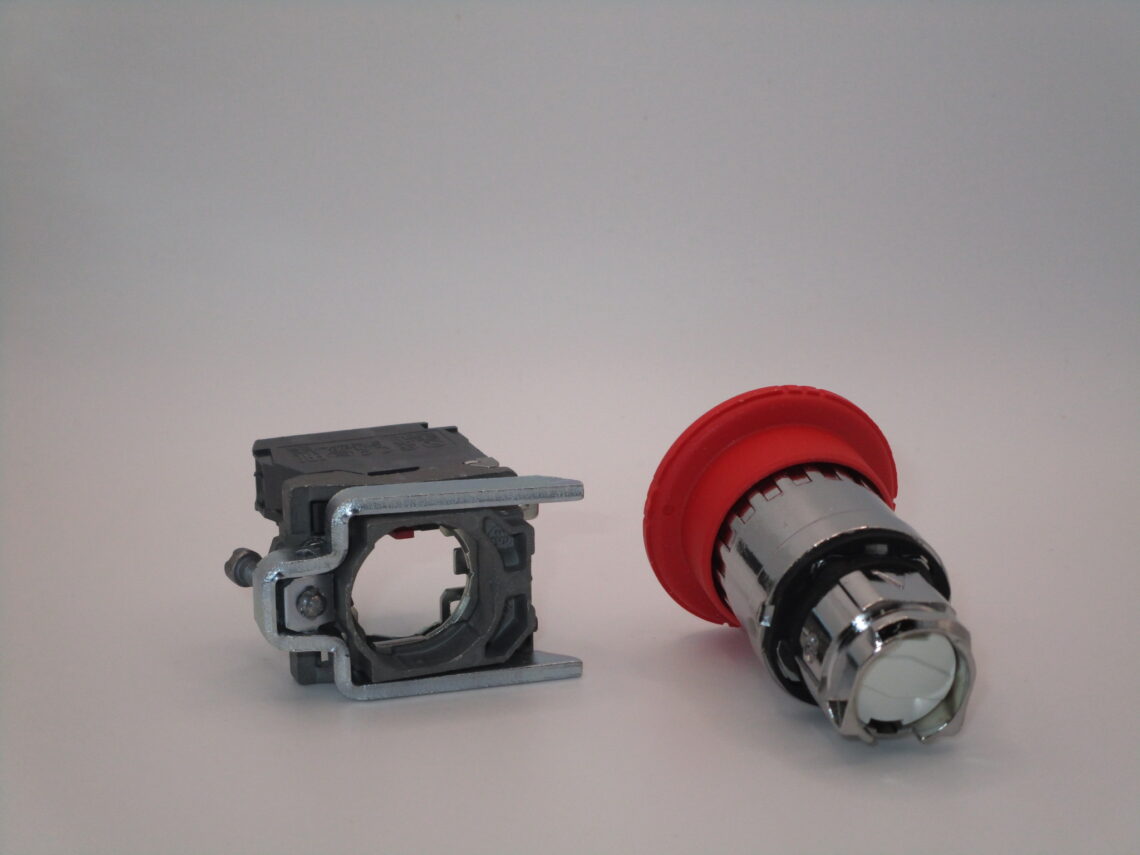 SCHNEIDER XB4BS8442 Emergency STOP Switch - Image 4