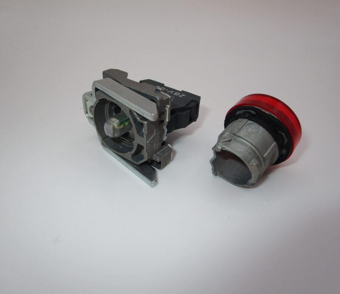 SCHNEIDER XB4BVG4 Red Pilot light Harmony 22mm - Image 3