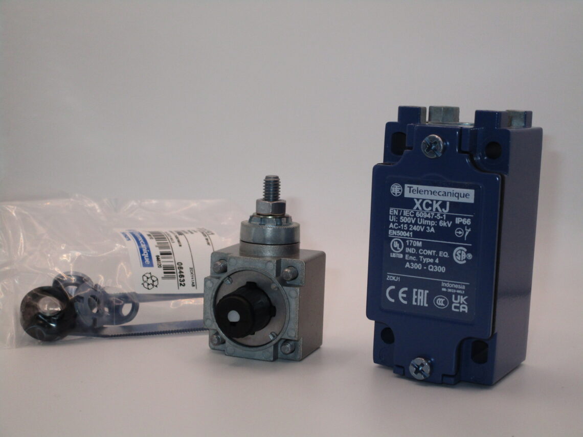 TELEMECANIQUE XCKJ10541 Limit Switch - Image 3