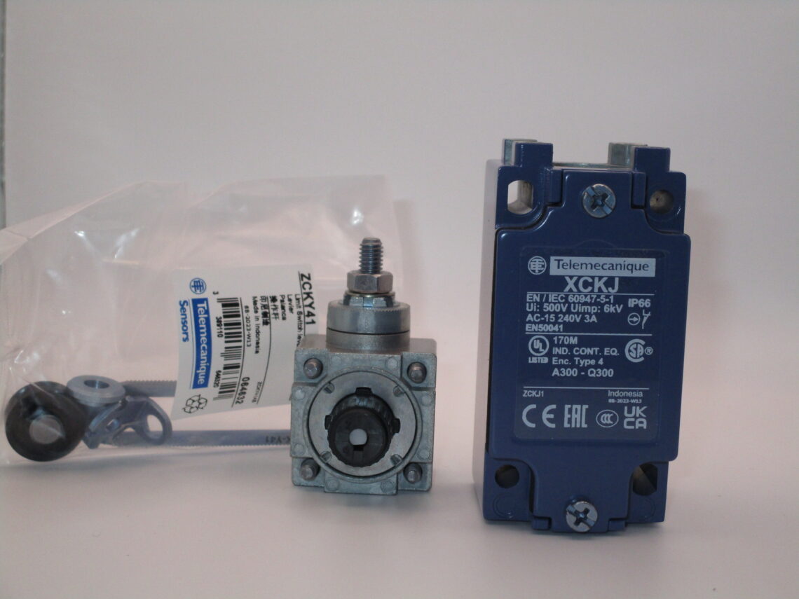 TELEMECANIQUE XCKJ10541 Limit Switch