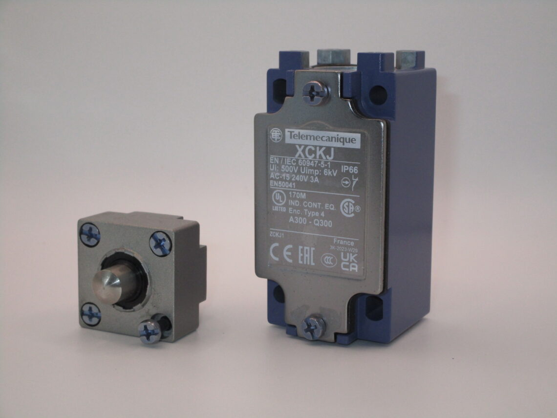 TELEMECANIQUE XCKJ161 Limit Switch