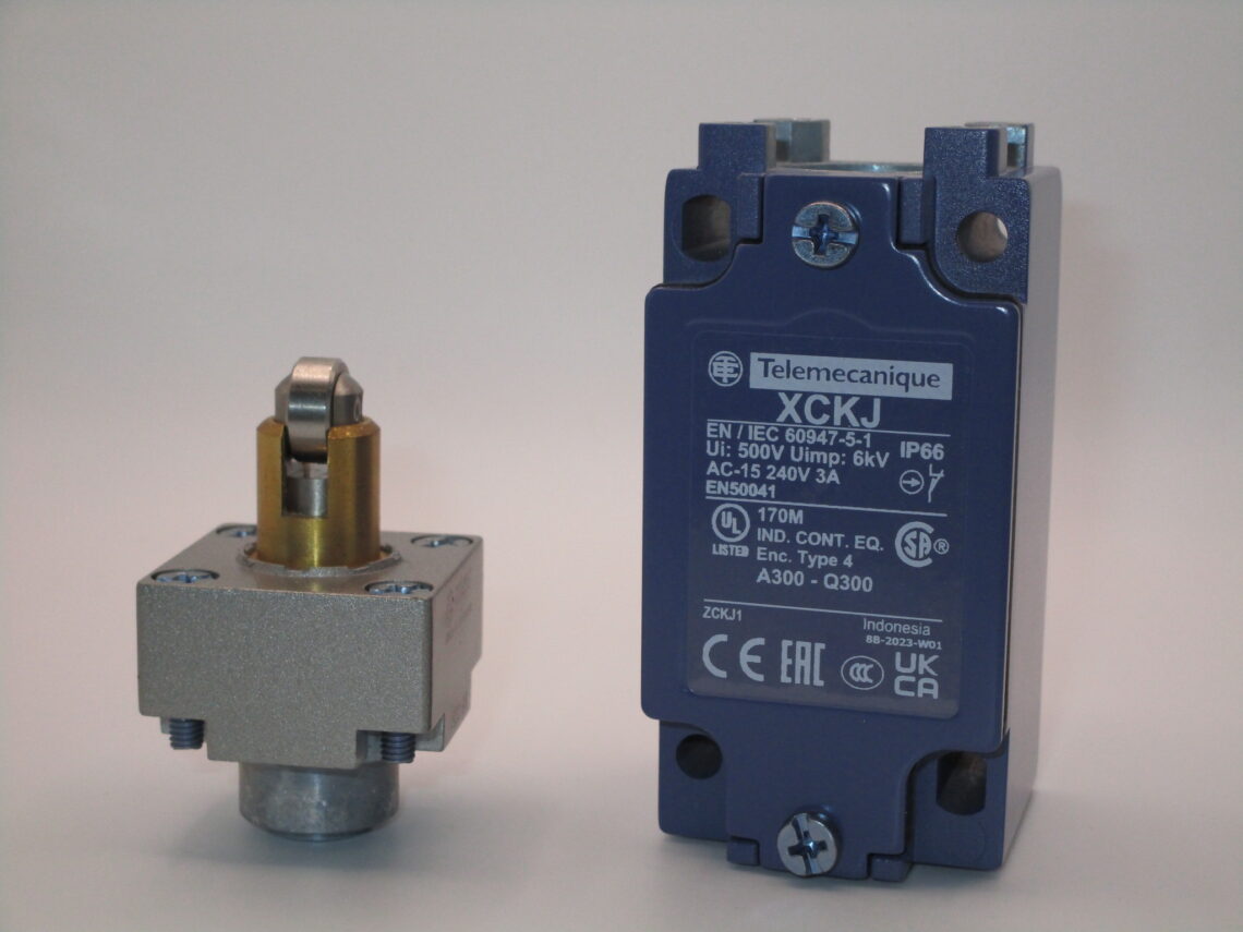 TELEMECANIQUE XCKJ167 Limit Switch