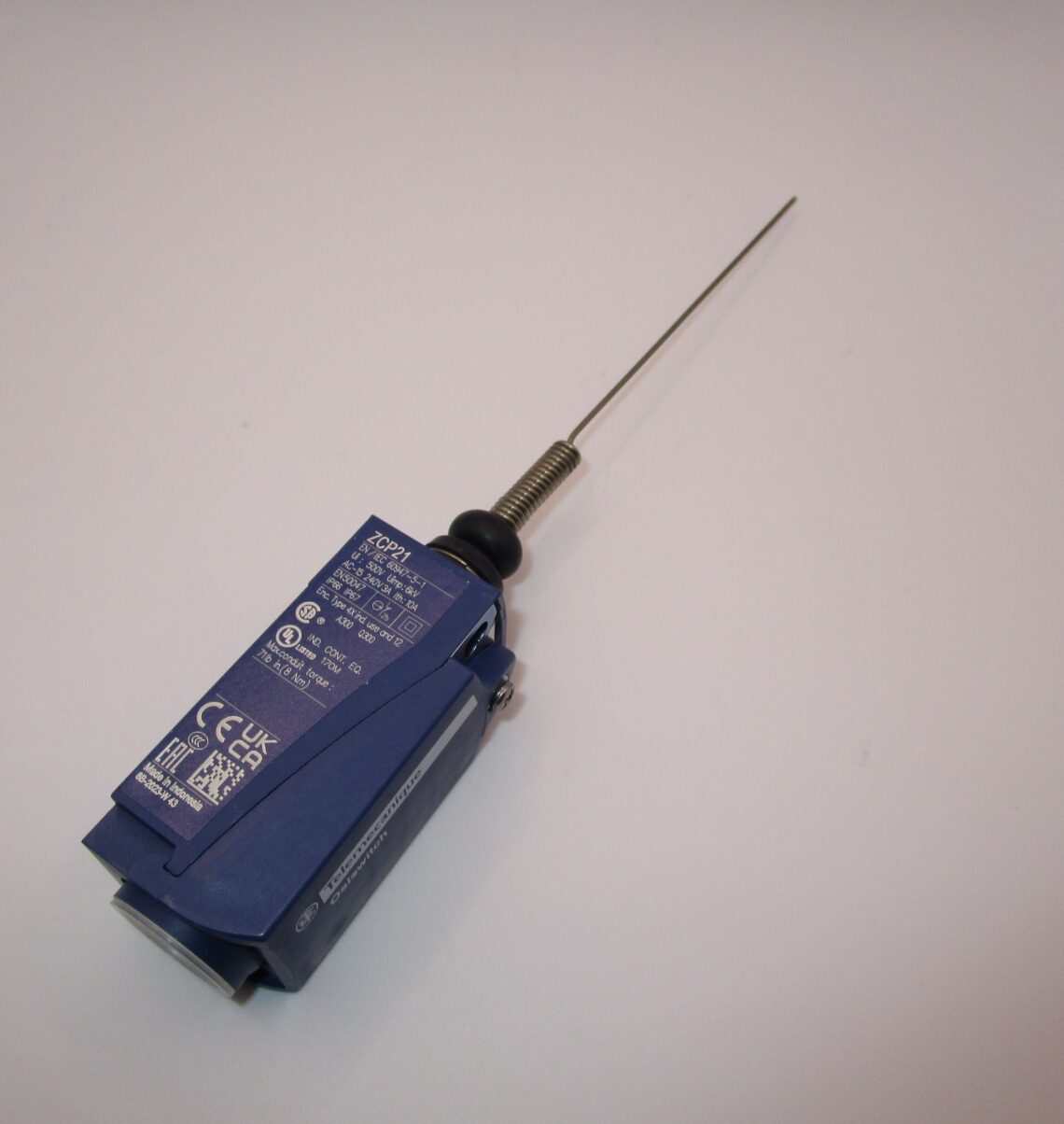 TELEMECANIQUE XCKP2106G11Limit Switch - Image 3