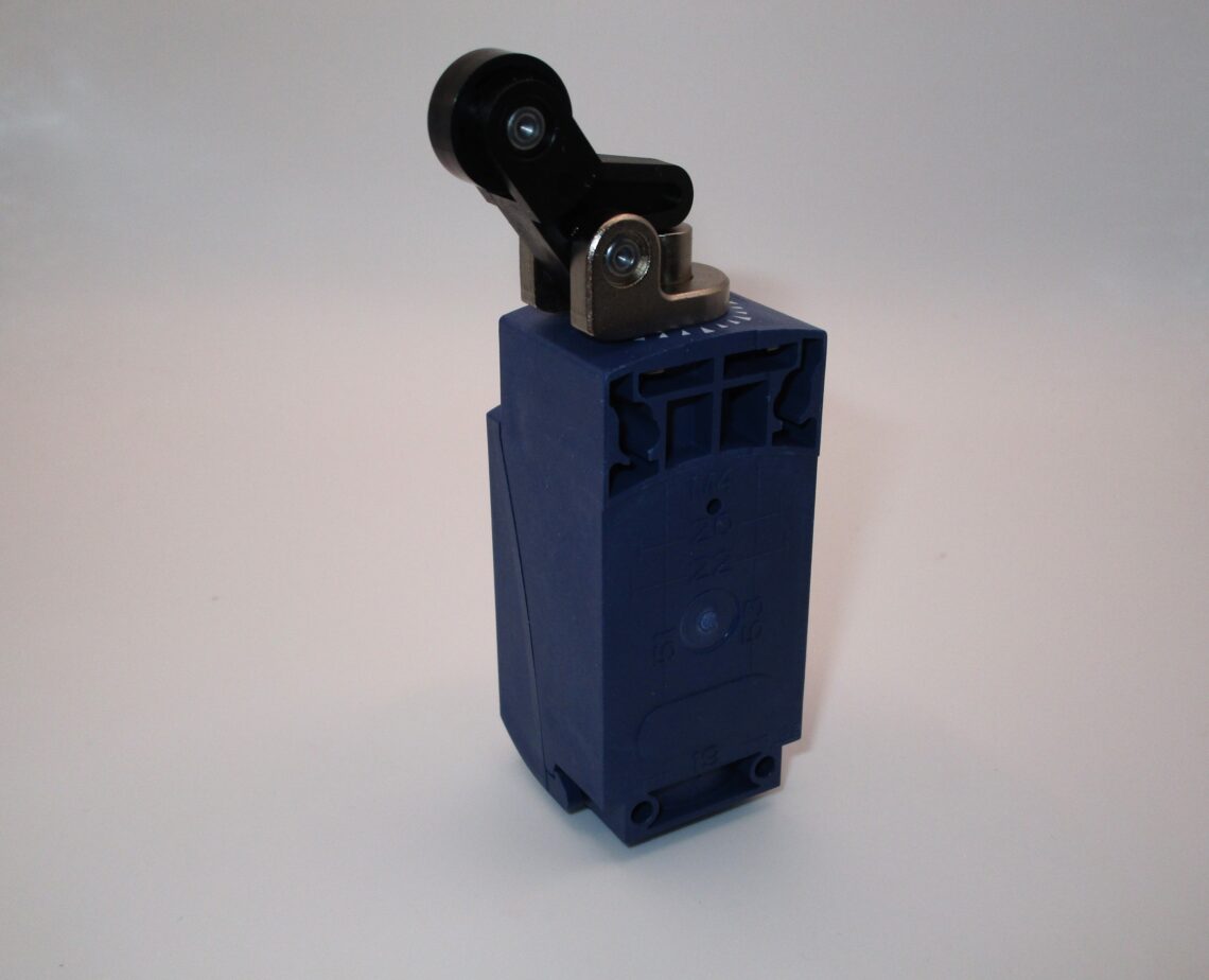 TELEMECANIQUE XCKP2127G11 Limit Switch - Image 4