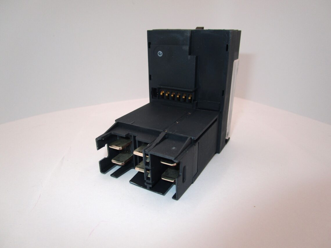 SCHNEIDER LUCB12BL Advanced Control - Image 3