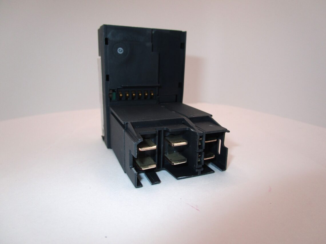 SCHNEIDER LUCB12BL Advanced Control - Image 5