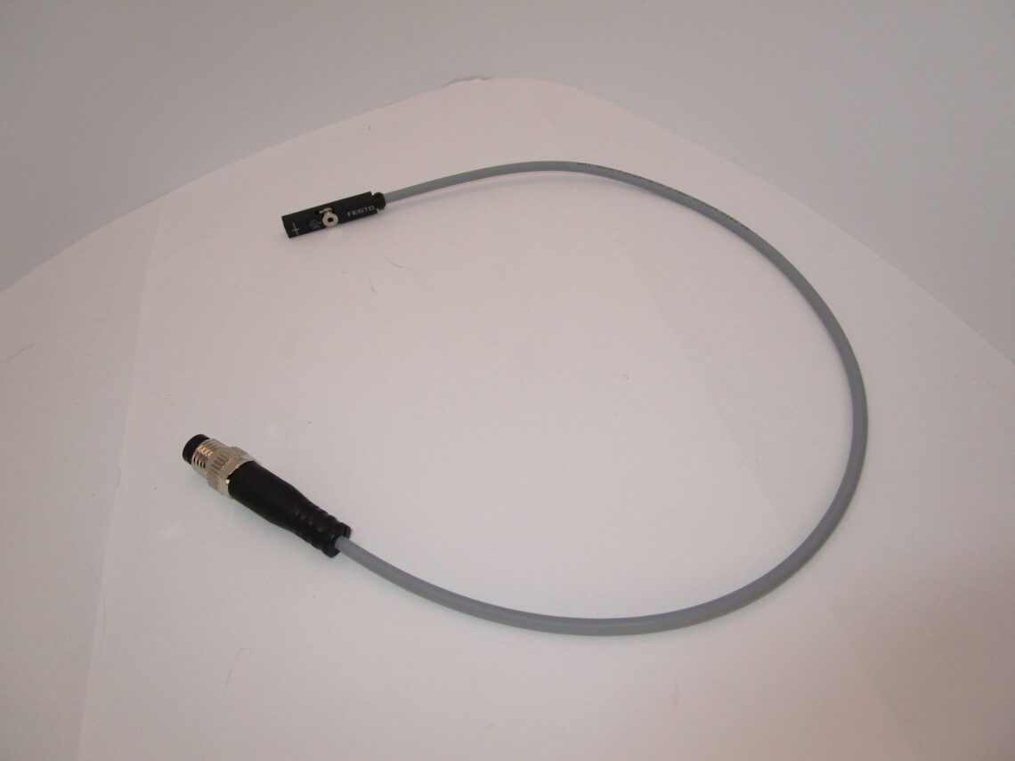 FESTO SMT-8M-A-PS-24V-E-0,3-M8D Mat 574334 Proximity Sensor
