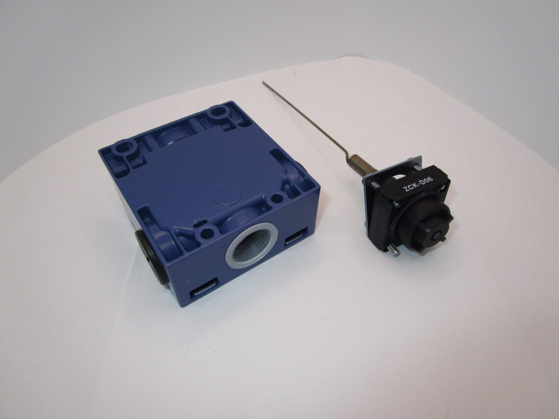 TELEMECANIQUE XCKM106 Limit Switch - Image 6
