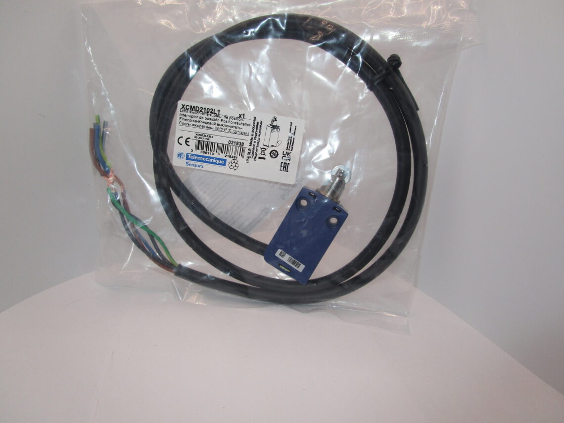TELEMECANIQUE XCMD2102L1  Limit switch