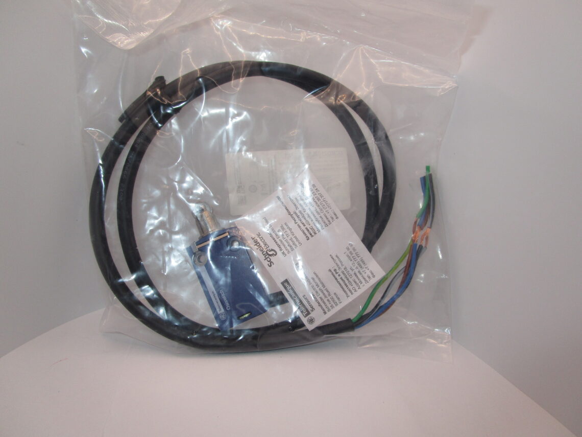 TELEMECANIQUE XCMD2102L1  Limit switch - Image 2