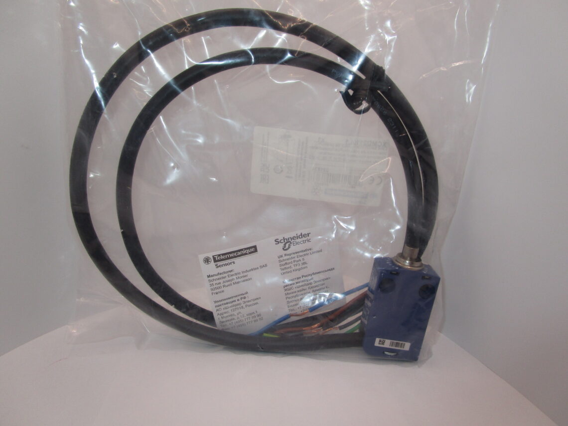 TELEMECANIQUE XCMD2110L1 Limit switch - Image 2